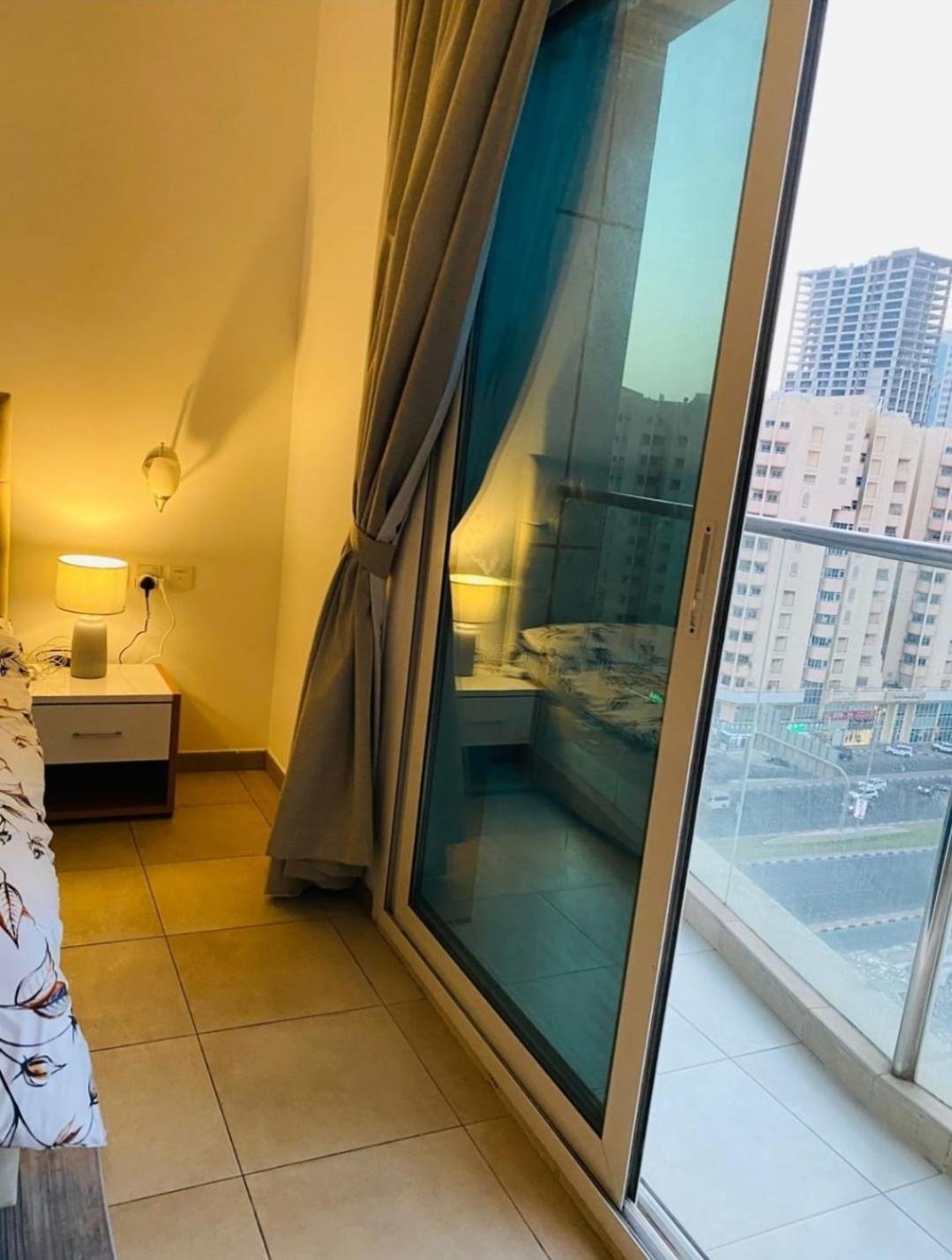 Lavish Private Rooms ชาร์จาห์ ภายนอก รูปภาพ